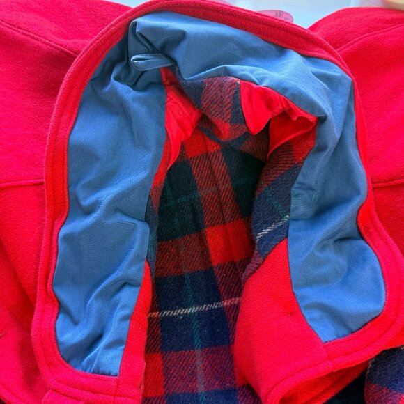 Woolrich Woman USA Made Red Wool Coat Large Funnel Neck Buckle Vintage 30328 - Picture 15 of 16